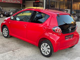 Toyota Aygo 2012-thumb-7