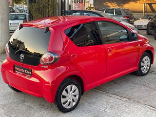 Toyota Aygo 2012-thumb-11