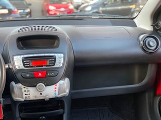 Toyota Aygo 2012-thumb-14