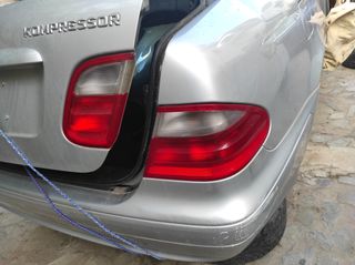 Μερσεντές w208CLK-thumb-1