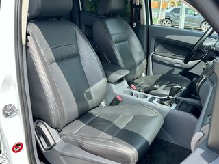 Ford Ranger 2015  Double Cabin 2.2 TDCi Limited Automatic-thumb-80