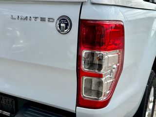 Ford Ranger 2015  Double Cabin 2.2 TDCi Limited Automatic-thumb-19