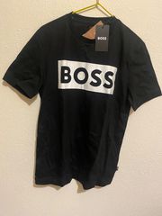 Hugo boss t-shirt medium