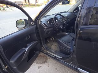 Mitsubishi Outlander 2010 2.4 Fuel Edition-thumb-12
