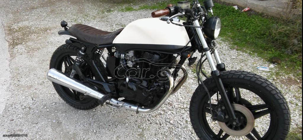 Κάθισμα cafe racer χειροποίητο 