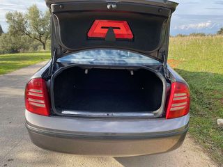 Skoda Superb 2004 AMBITION-thumb-7