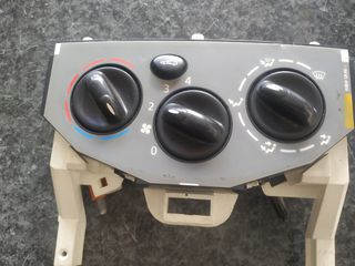 Opel Vivaro 2006-2014 διακόπτης A/C