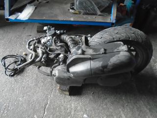 Χ-ΜΑΧ 250 2014-2018 ΚΙΝΗΤΗΡΑΣ ΜΕ 20,000 KM-thumb-1