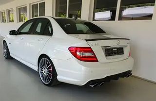ΠΡΟΦΥΛΑΚΤΗΡΑΣ ΠΙΣΩ MERCEDES W204 2007-2014 C63 AMG Facelift (Design)-thumb-7