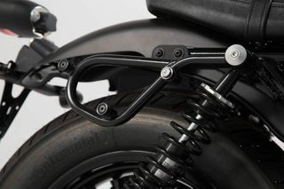 Κωδ.274050 SW-MOTECH βάση πλαϊνής βαλίτσας αριστερή SLC Tube Vertical HTA.17.797.10001 μαύρο τηλ.215-215-8211