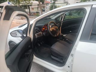 Fiat Punto 2012-thumb-3