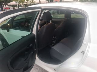 Fiat Punto 2012-thumb-4