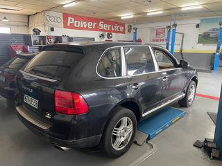 Porsche Cayenne 2004-thumb-2