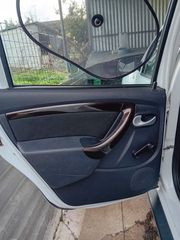 Dacia Duster 2012-thumb-10