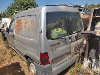 Peugeot Partner 2001  Van 190C D 70-thumb-1