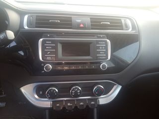 Kia Rio 2015 1.1 CRDi Active EURO 6-thumb-12