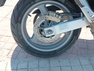 Honda Varadero 1000 2004-thumb-4