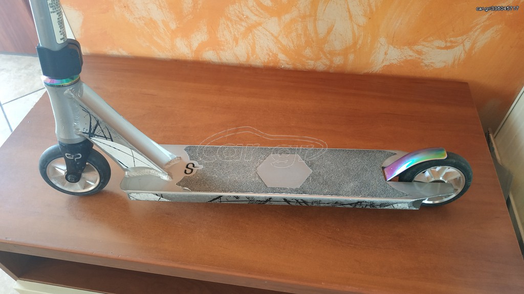 ΑΚΡΟΒΑΤΙΚΟ ΠΑΤΙΝΙ SCOOTER
