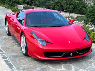 Ferrari 458 Italia 2010-thumb-2