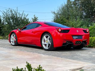 Ferrari 458 Italia 2010-thumb-7