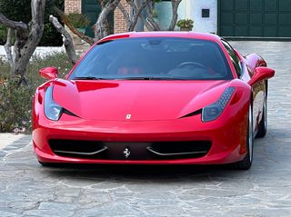 Ferrari 458 Italia 2010-thumb-11