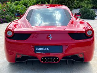 Ferrari 458 Italia 2010-thumb-12