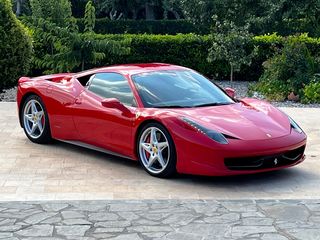 Ferrari 458 Italia 2010-thumb-13