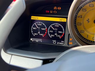 Ferrari 458 Italia 2010-thumb-28
