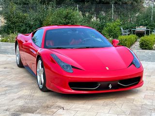 Ferrari 458 Italia 2010-thumb-32