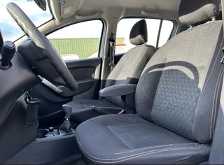Dacia Sandero 2016-thumb-3