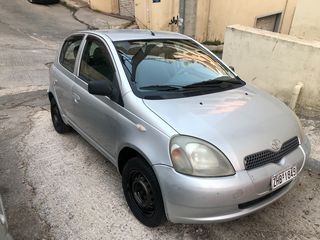 Toyota Yaris '02  1.3 linea sol