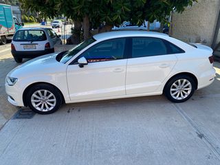 Audi A3 2015 1.6 TDI Attraction S tronic (7-Gear)-thumb-12