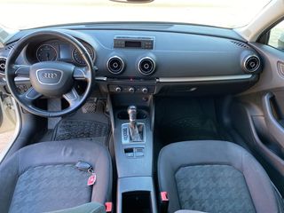 Audi A3 2015 1.6 TDI Attraction S tronic (7-Gear)-thumb-21
