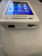 sony ericsson x8 e15 i-thumb-9
