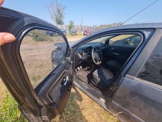 Ford Fiesta 2005 DIESEL-thumb-7