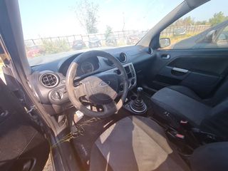 Ford Fiesta 2005 DIESEL-thumb-8