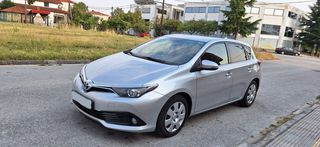 Toyota Auris 2016-thumb-4