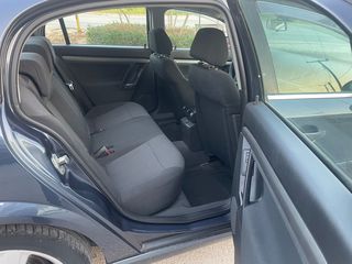 Opel Vectra 2006 Sedan-thumb-6