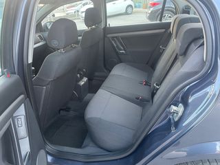 Opel Vectra 2006 Sedan-thumb-8