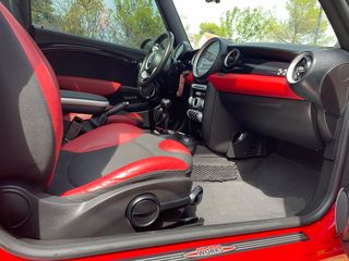 Mini John Cooper Works 2010-thumb-14