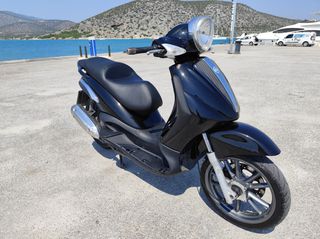 Piaggio Beverly 300i Tourer 2010-thumb-2
