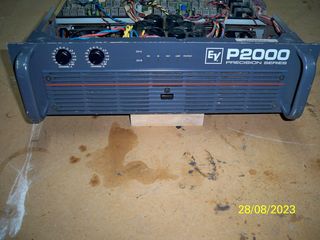 electrovoice p2000