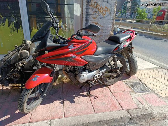 HONDA CBF 125 ΟΛΟΚΛΗΡΗ ΜΟΤΟΣΥΚΛΕΤΑ ΚΟΜΜΑΤΙ-ΚΟΜΜΑΤΙ