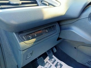 Peugeot 208 2015 1.2 VTi Style-thumb-20