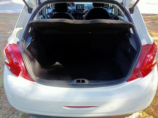 Peugeot 208 2015 1.2 VTi Style-thumb-33