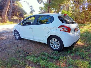 Peugeot 208 2015 1.2 VTi Style-thumb-10
