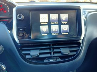 Peugeot 208 2015 1.2 VTi Style-thumb-24