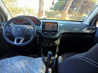 Peugeot 208 2015 1.2 VTi Style-thumb-18