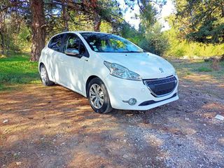 Peugeot 208 2015 1.2 VTi Style-thumb-4