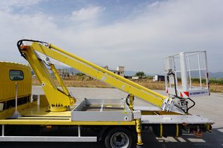 Καλαθοφόρα Nissan 2011 CABSTAR MULTITEL 160 ALU-DS-thumb-15